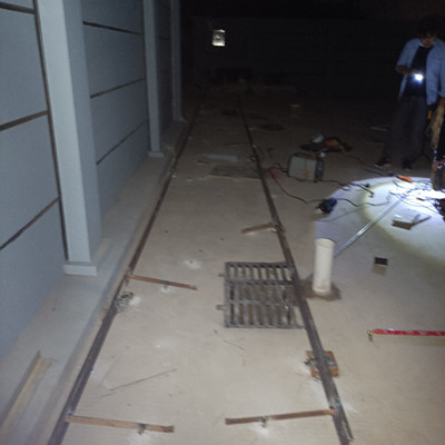 汕尾南方电力公司大门装置直线门轨道项目